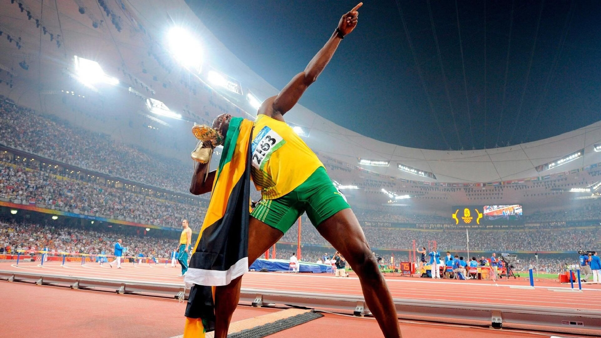 莱万赛后评分拉满，莱比锡红牛狂胜美国队，一场定义现代足球的战术盛宴